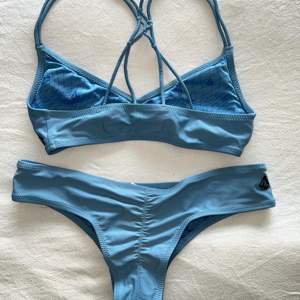 Volcom bikini - Picture 4 of 4
